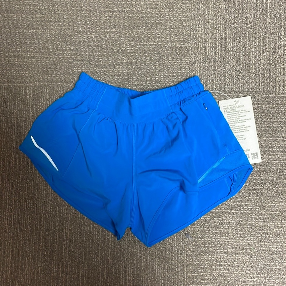 lululemon blue poolside hotty hot shorts 2.5
